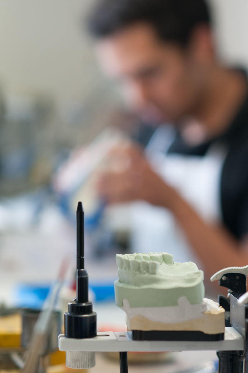 Präzisionsarbeit im Dentallabor